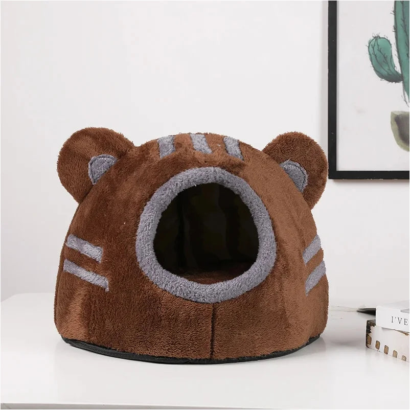 BearHug™ Cozy Cat Cave Bed – Self-Warming Plush House for Cats & Kittens