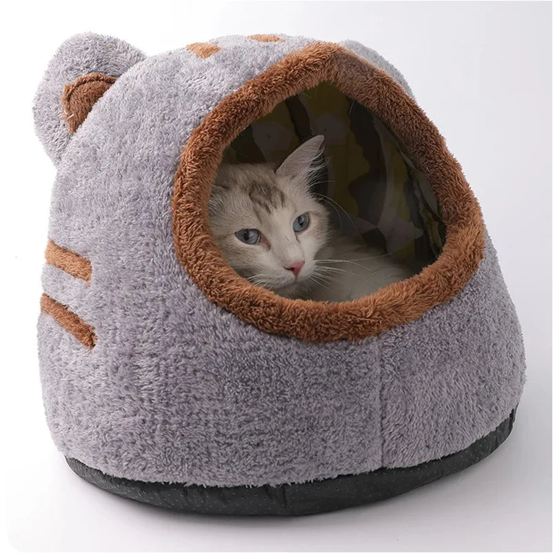 BearHug™ Cozy Cat Cave Bed – Self-Warming Plush House for Cats & Kittens