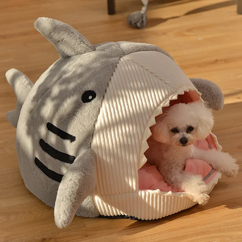 SnuggleNest™ Winter Cat Cave Bed – Warm Plush House for Cats & Small Pets